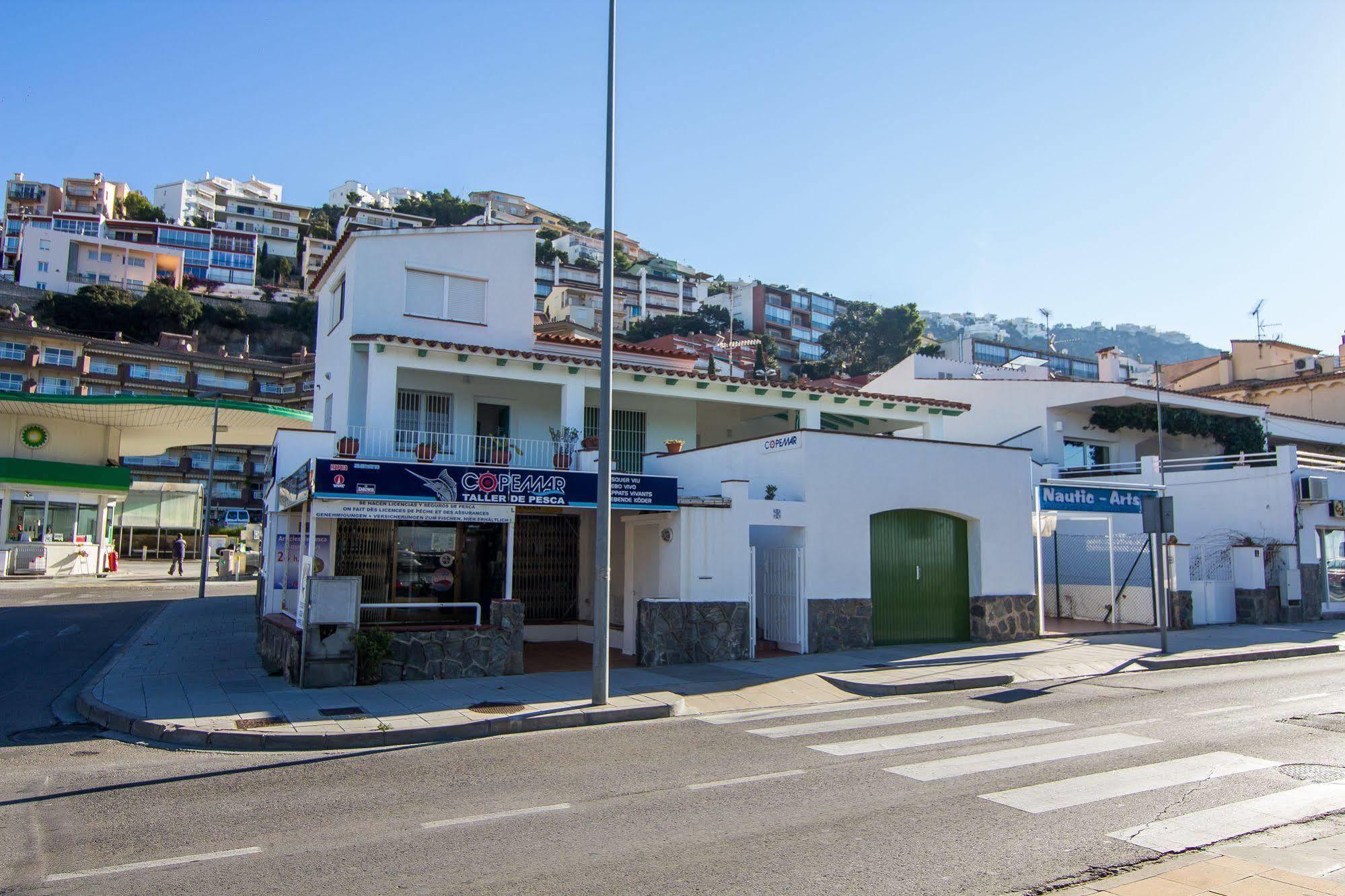 Agi Casa Puerto Villa Roses Exterior photo