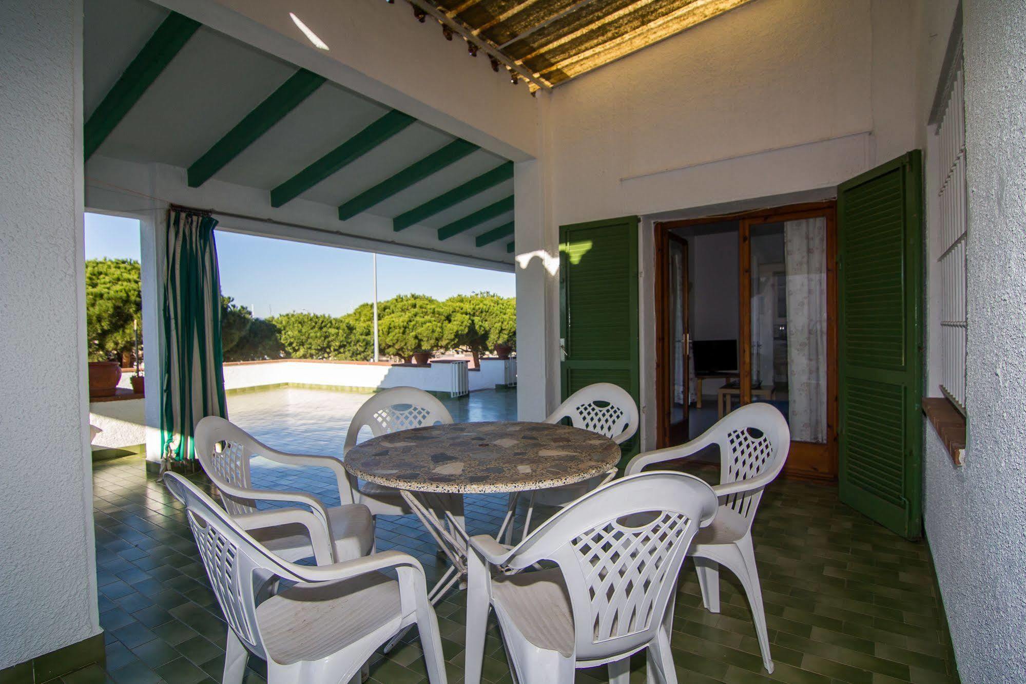 Agi Casa Puerto Villa Roses Exterior photo