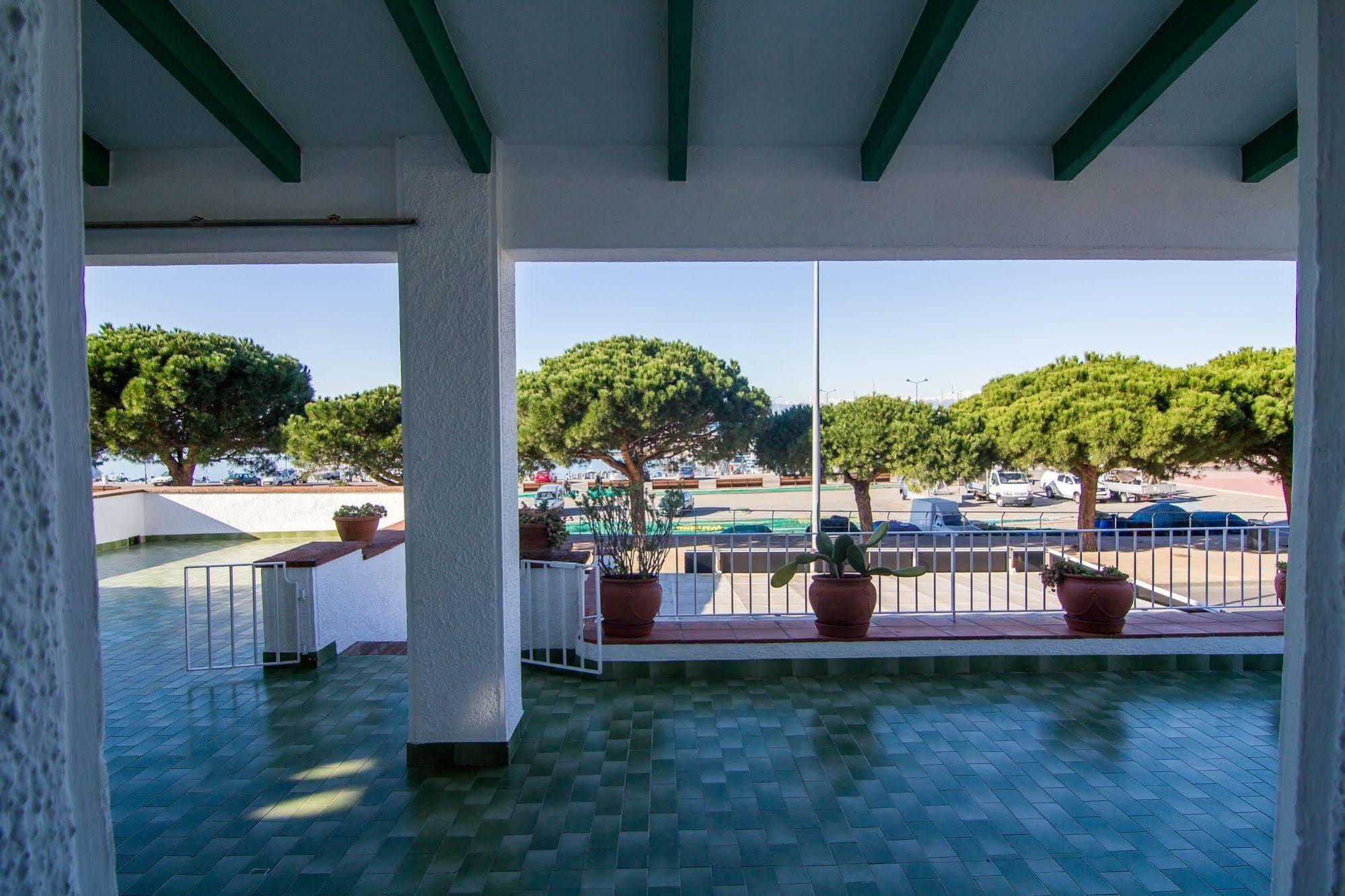 Agi Casa Puerto Villa Roses Exterior photo
